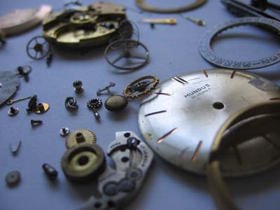 demontierte Uhr